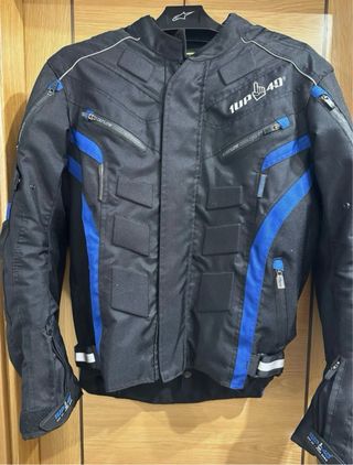 Chaqueta Moto Negra y Azul