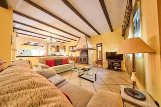 Casa adosada en venta en Illora