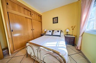 Casa adosada en venta en Illora