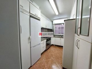 Piso en alquiler en Ensanche - Sar en Santiago de Compostela