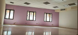 Local comercial en alquiler en Centro - El Pilar en Ciudad Real