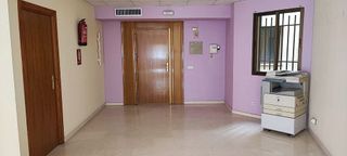 Local comercial en alquiler en Centro - El Pilar en Ciudad Real