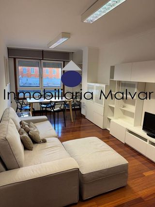 Piso en alquiler en Zona de Plaza de Barcelos en Pontevedra