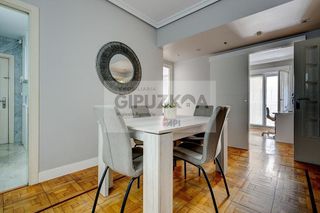 Piso en venta en Amara - Berri en San Sebastián-Donostia