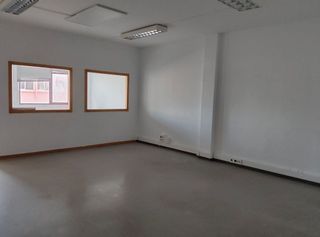 Oficina en venta en Alisal - Cazoña - San Román en Santander