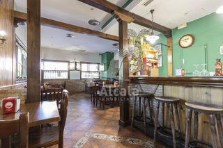 Local comercial en venta en Ensanche en Alcalá de Henares