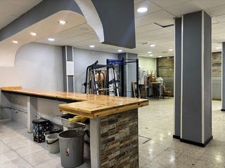 Local comercial en alquiler en Artigas - Llefià en Badalona