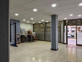 Local comercial en alquiler en Artigas - Llefià en Badalona