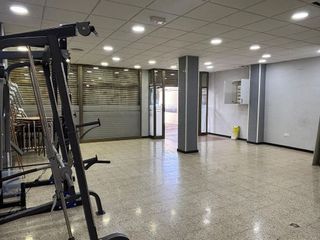 Local comercial en alquiler en Artigas - Llefià en Badalona