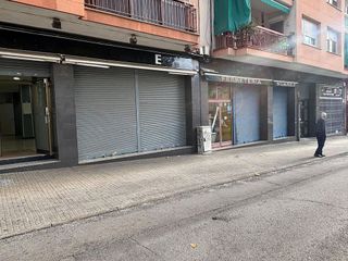 Local comercial en alquiler en Artigas - Llefià en Badalona