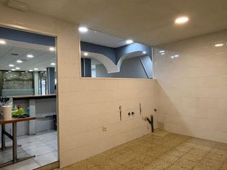 Local comercial en alquiler en Artigas - Llefià en Badalona