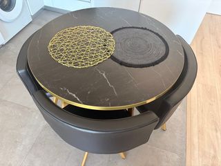 Mesa de comedor redonda con 4 sillas