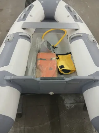 Zodiac 2.70m semirrígida