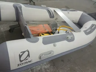 Zodiac 2.70m semirrígida