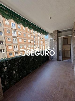 Piso en alquiler en Barrio de Zaidín en Granada