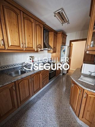 Piso en alquiler en Barrio de Zaidín en Granada