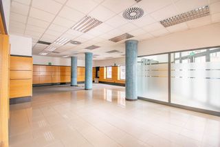 Local comercial en alquiler en Ensanche en Pamplona