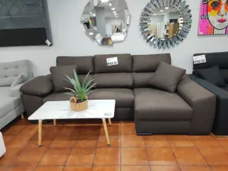 Sofá chaise longue cama marrón/gris