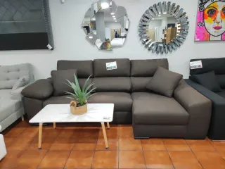Sofá chaise longue cama marrón/gris