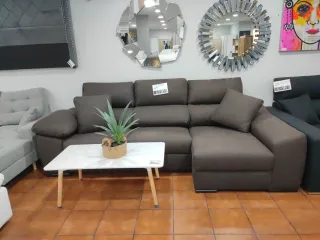 Sofá chaise longue cama marrón/gris