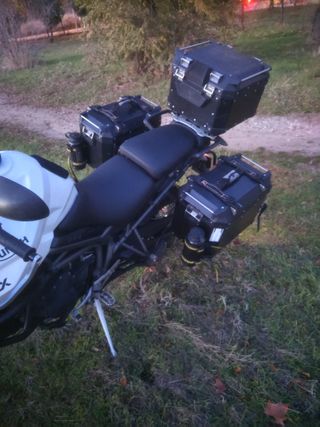 Triumph Tiger 800 XCX