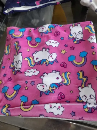 Scaldacollo con unicorni