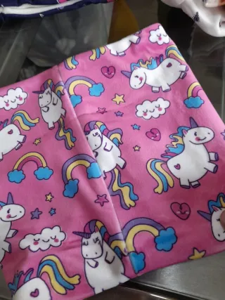 Scaldacollo con unicorni