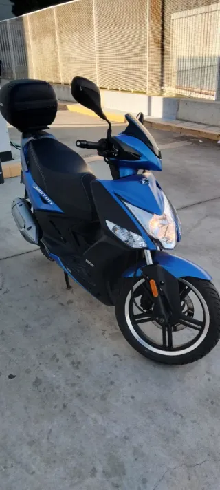 Kymco agility city 125cc.
