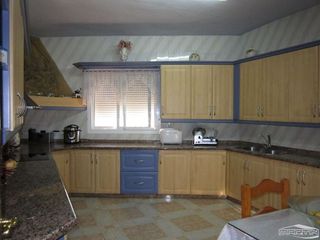 Edificio en venta en Lucena