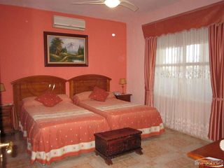 Edificio en venta en Lucena