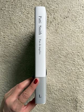 Libro Pan de ángeles de Patti Smith (Lumen)