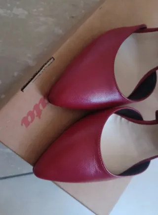 Scarpe rosse Bata donna