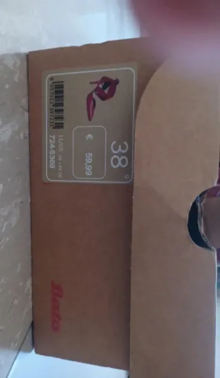 Scarpe rosse Bata donna