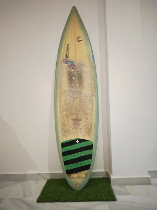 Tabla de surf 5'11 + Funda de regalo