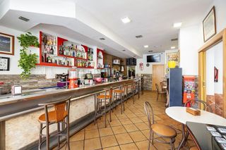 Local comercial en venta en Barrio de Zaidín en Granada