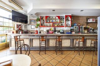 Local comercial en venta en Barrio de Zaidín en Granada
