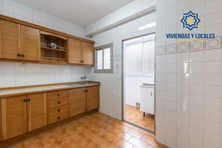 Piso en venta en Camino de Ronda - Rosaleda en Granada