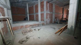 Local comercial en venta en Villena
