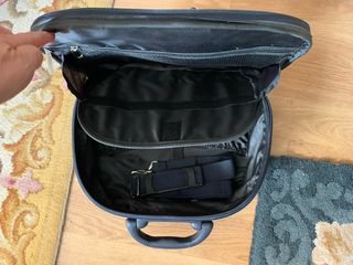 Maletín neceser azul rígido