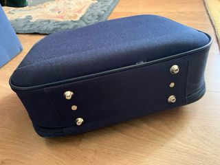 Maletín neceser azul rígido