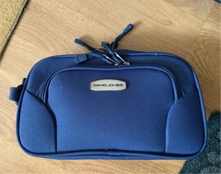 Maletín neceser azul rígido