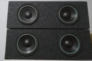 4 Altavoces Enmoquetados Estéreo 300W RSX611B