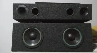 4 Altavoces Enmoquetados Estéreo 300W RSX611B