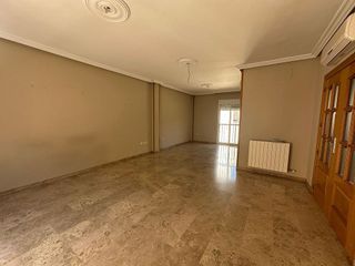 Casa adosada en venta en Úbeda