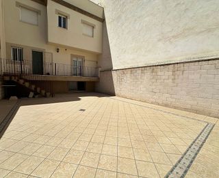Casa adosada en venta en Úbeda