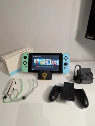 Nintendo Switch Animal Crossing Edition + 2 giochi