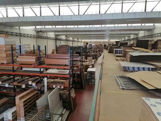 Nave industrial en alquiler en Beniparrell