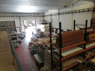 Nave industrial en alquiler en Beniparrell