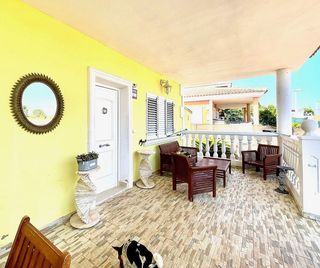 Chalet en venta en Urbanizaciones en Llíria