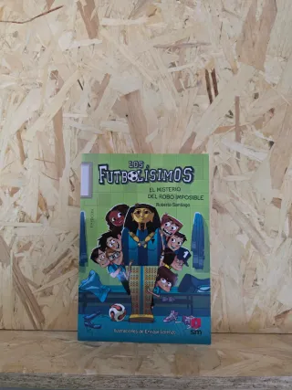 Los Futbolísimos 5: El misterio del robo imposi...